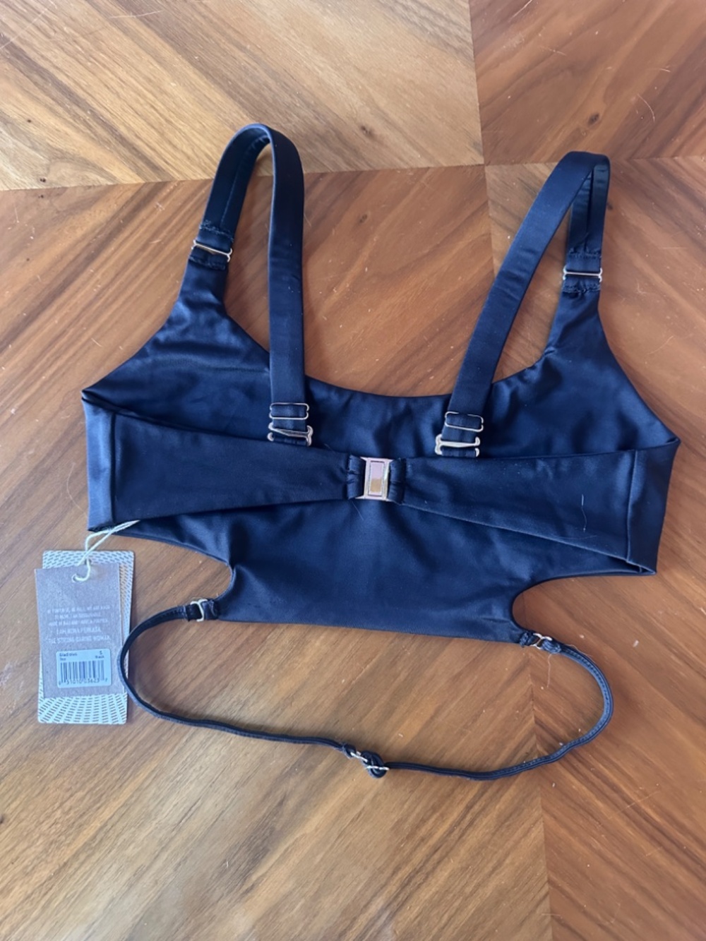 NONA PERKASA strappy athletic top - Picture 2 of 2